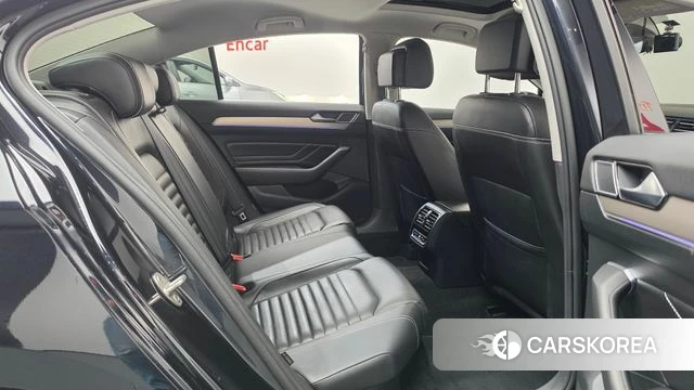 Volkswagen Passat GT (B8) 2022 Черный из Кореи, фото 2