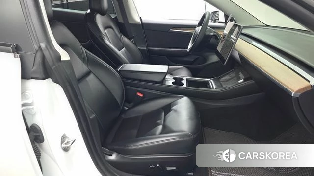 Tesla Model 3 2021 Белый из Кореи, фото 2