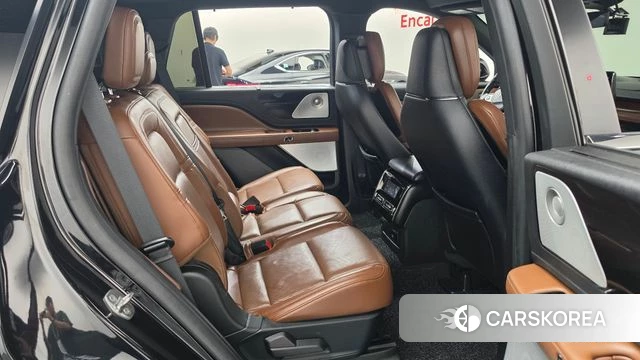 Lincoln Aviator 2nd generation 2021 Черный из Кореи, фото 2