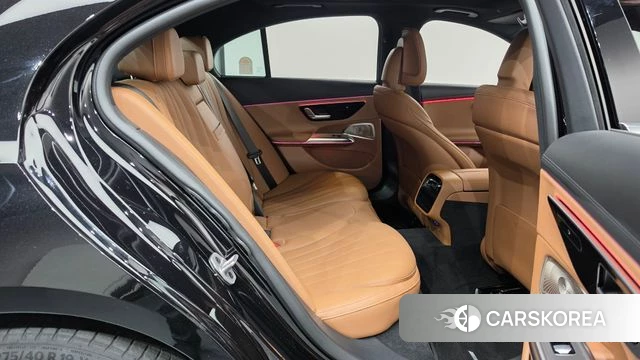 Mercedes-Benz E-Class W214 2025 Черный из Кореи, фото 2