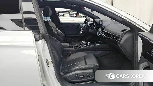 Audi A5 (F5) 2021 Белый из Кореи, фото 2