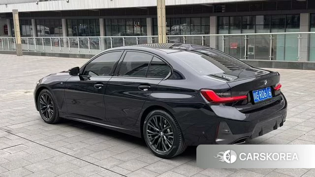 BMW 3 series 2024 Черный из Китая, фото 2