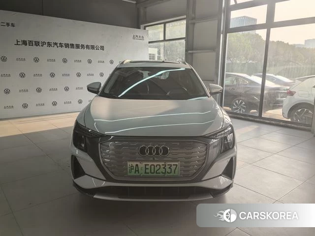 Audi Q5L 2024 Белый из Китая, фото 2