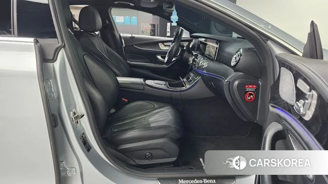 Mercedes-Benz CLS-Class C257 2022 Серебряный из Кореи, фото 2