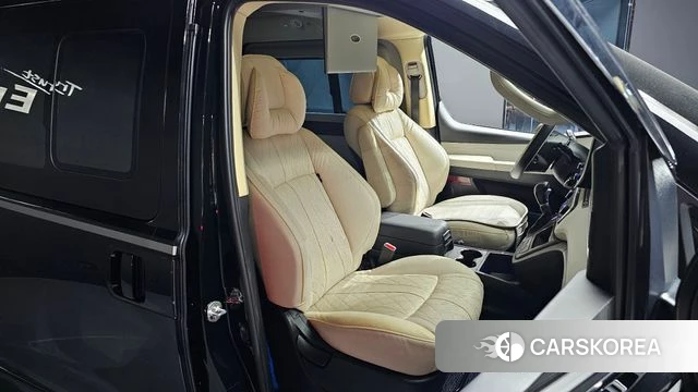 Hyundai The New Grand Starex 2018 Черный из Кореи, фото 2