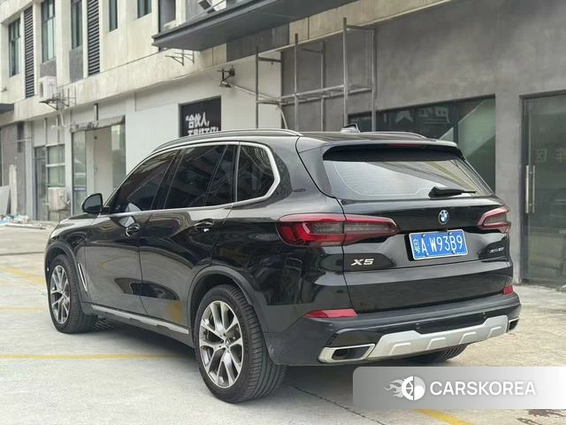 BMW X5 2021 Черный из Китая, фото 2