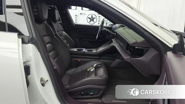 Porsche Taycan 2021 Белый из Кореи, фото 2