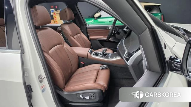 BMW X5 (G05) 2021 Белый из Кореи, фото 2