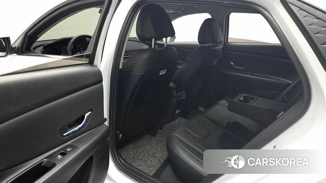 Hyundai The New Avante (CN7) 2023 Белый из Кореи, фото 2