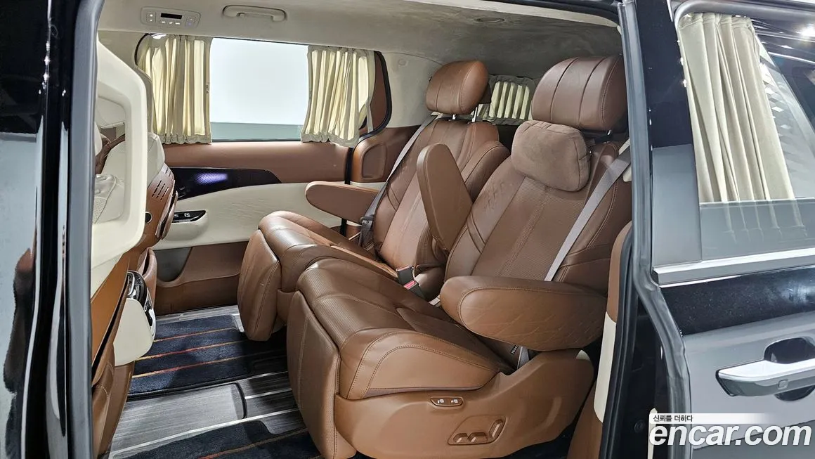 Kia Carnival 4th generation 2022 Черный из Кореи, фото 2