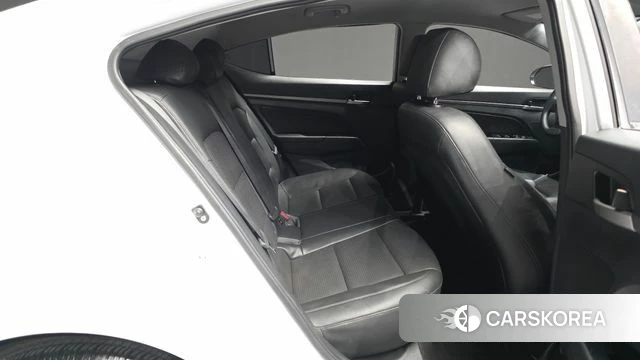 Hyundai Avante AD 2018 Белый из Кореи, фото 2