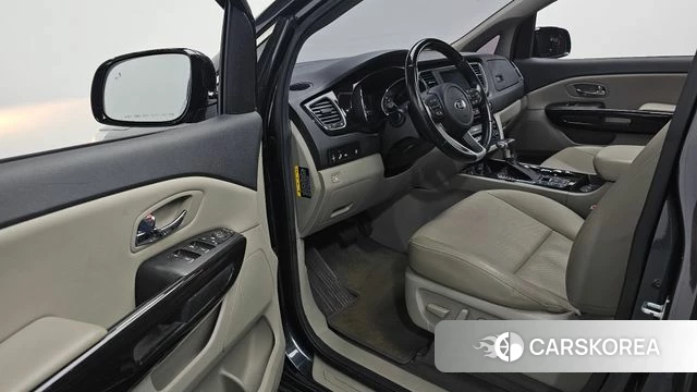 Kia The New Carnival 2019 Серый из Кореи, фото 2