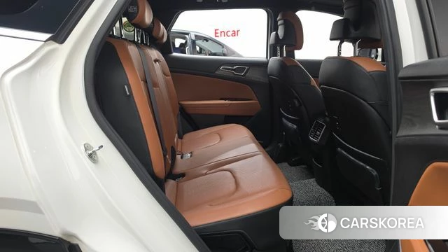 Kia Sportage 5th Generation Hybrid 2023 Белый из Кореи, фото 2