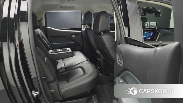 Chevrolet (GM Daewoo) Real New Colorado 2022 Черный из Кореи, фото 2