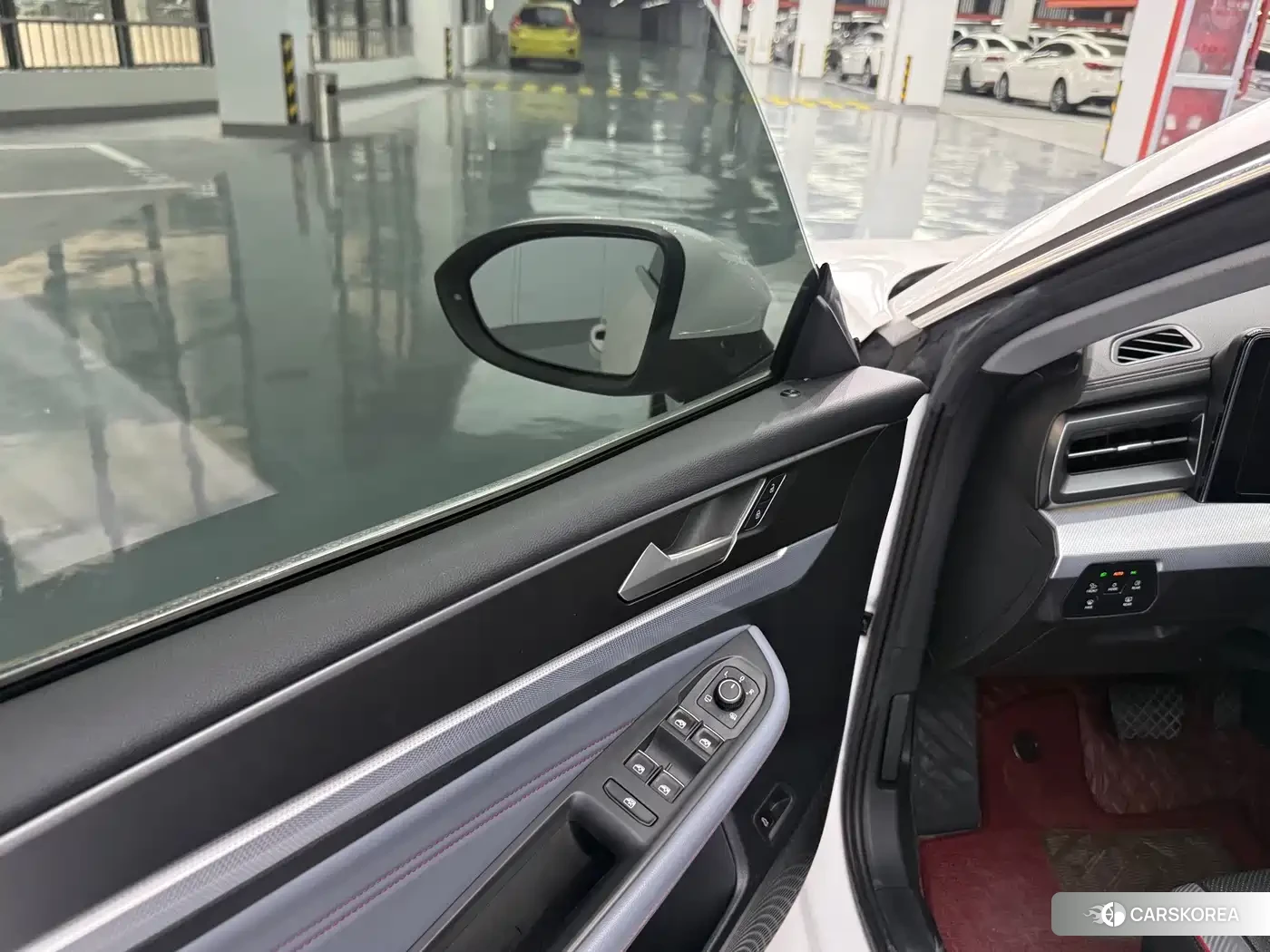 Volkswagen Lamando 2023 Белый из Китая, фото 2
