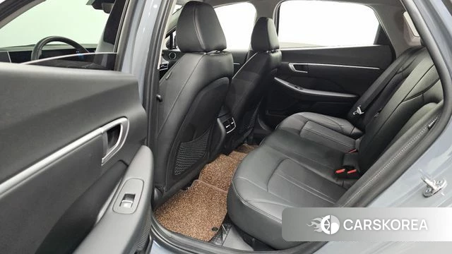 Hyundai Sonata D Edge (DN8) 2024 Серебристо-серый из Кореи, фото 2