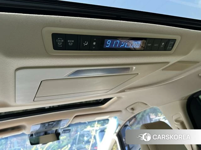 Toyota Alphard 2021 Черный из Китая, фото 2