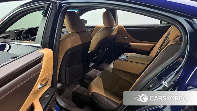 Lexus ES300h 7th generation 2018 Синий из Кореи, фото 2