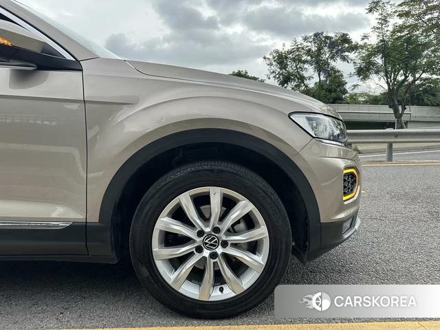 Volkswagen T-Roc 2021 Шампань из Китая, фото 2