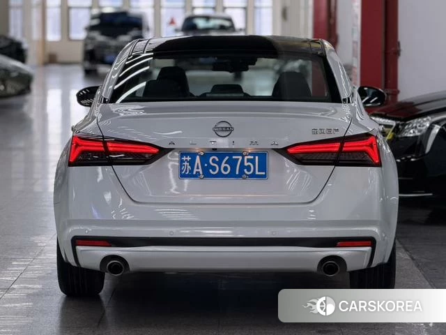 Nissan Altima 2023 Белый из Китая, фото 2
