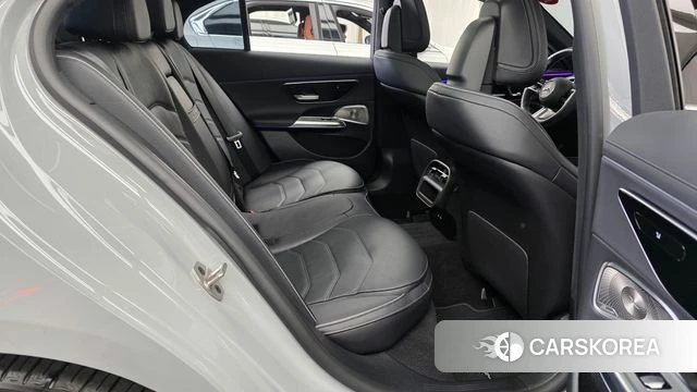 Mercedes-Benz E-Class W214 2024 Серый из Кореи, фото 2