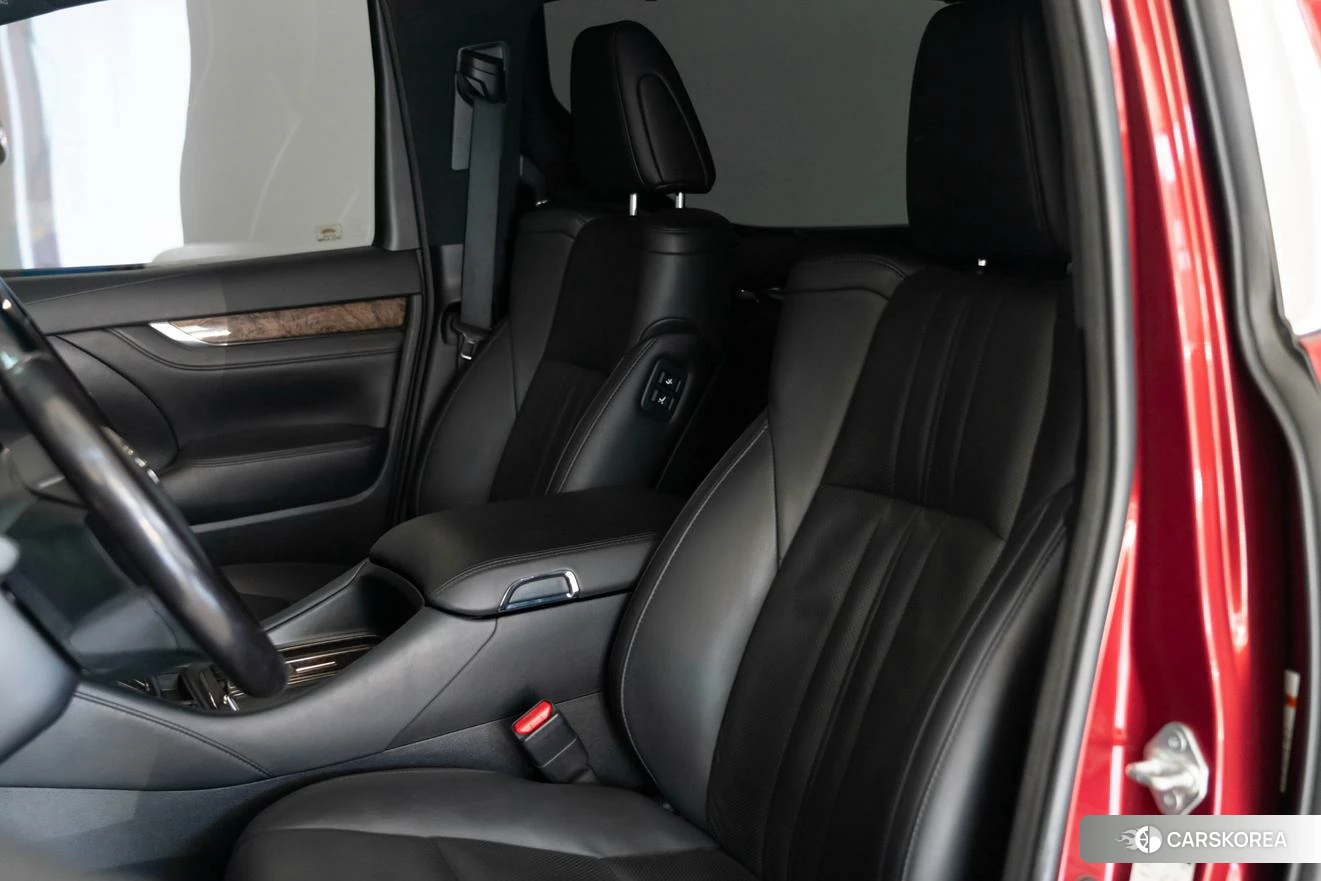 Toyota Alphard 2021 Красный из Китая, фото 2