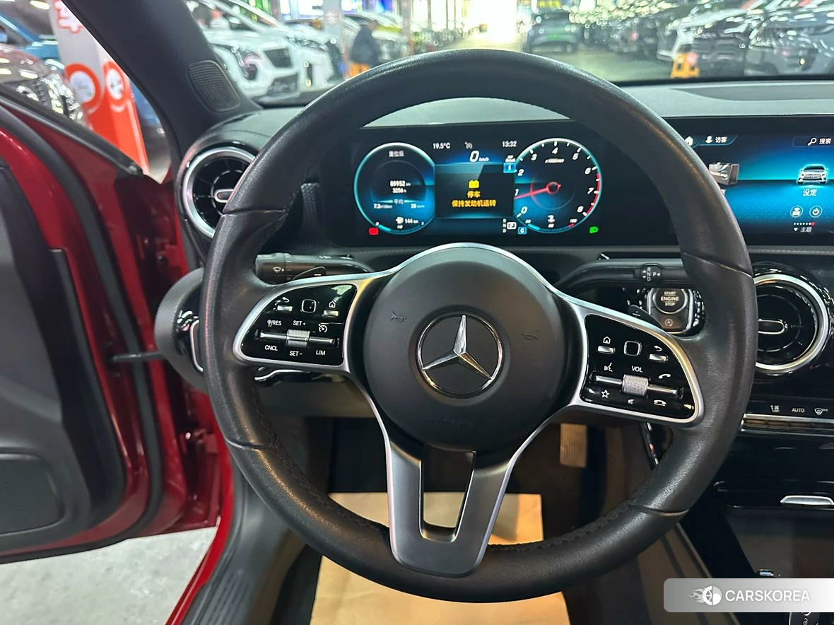 Mercedes-Benz A-Class 2021 Красный из Китая, фото 2