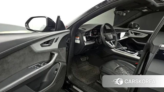 Audi Q8 (4M) 2021 Черный из Кореи, фото 2