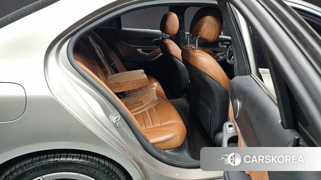 Mercedes-Benz C-Class W205 2019 Серебристо-серый из Кореи, фото 2