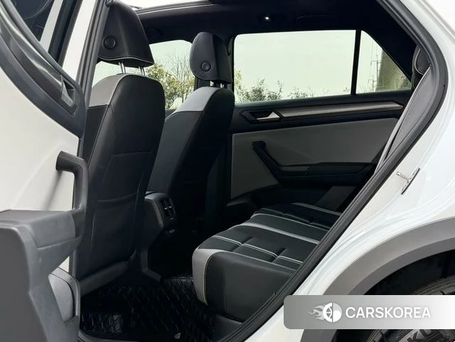 Volkswagen T-Roc 2024 Белый из Китая, фото 2
