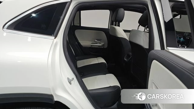 Mercedes-Benz GLA - Class H247 2020 Белый из Кореи, фото 2