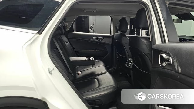 Kia Sportage 5th Generation 2022 Белый из Кореи, фото 2