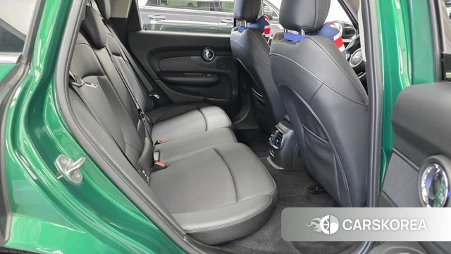 Mini Cooper S Clubman 2020 Зеленый из Кореи, фото 2