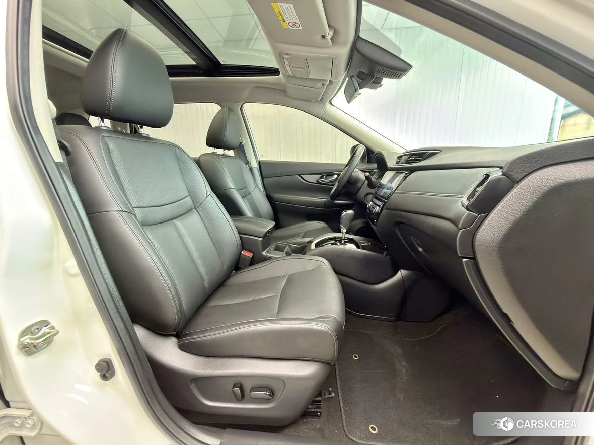 Nissan X-Trail 2021 Белый из Китая, фото 2