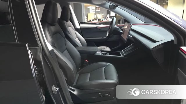 Tesla Model Y 2025 Серый из Кореи, фото 2