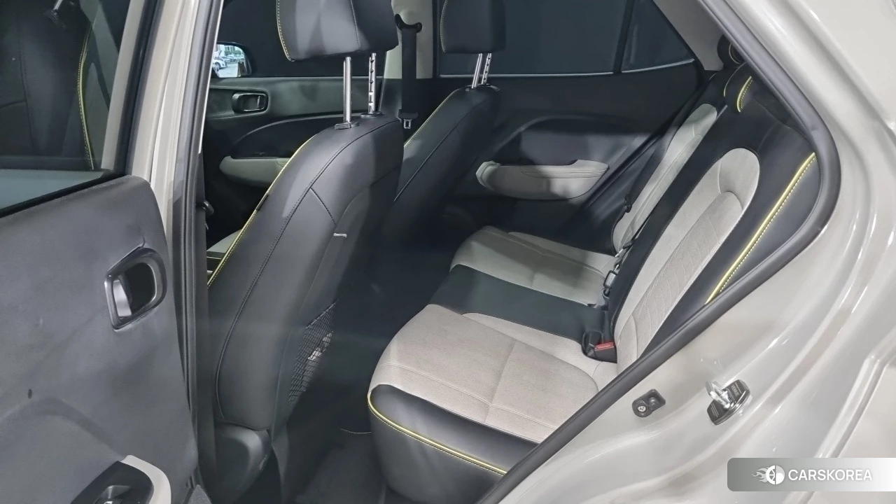 Hyundai Venue 2019 Серебристо-серый из Кореи, фото 2