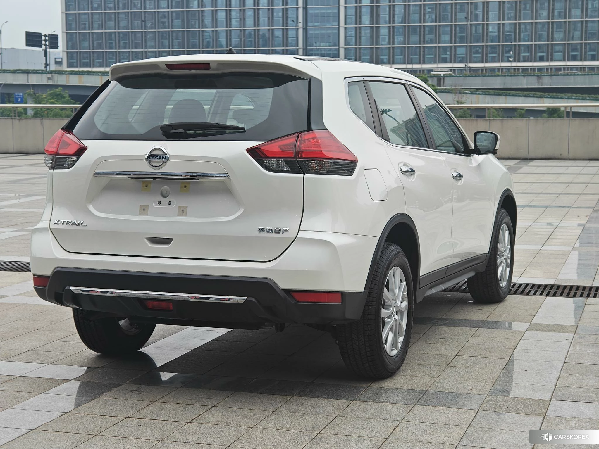 Nissan X-Trail 2023 Белый из Китая, фото 2