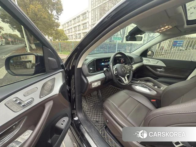 Mercedes-Benz GLE 2023 Черный из Китая, фото 2