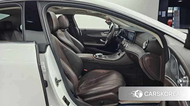 Mercedes-Benz CLS-Class C257 2019 Белый из Кореи, фото 2