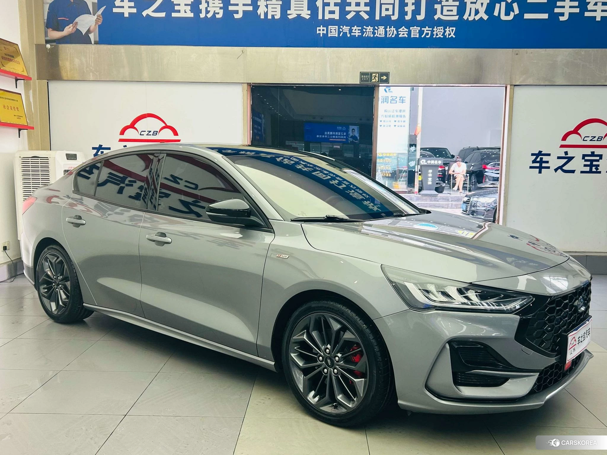 Ford Focus 2022 Темно-серый из Китая, фото 2