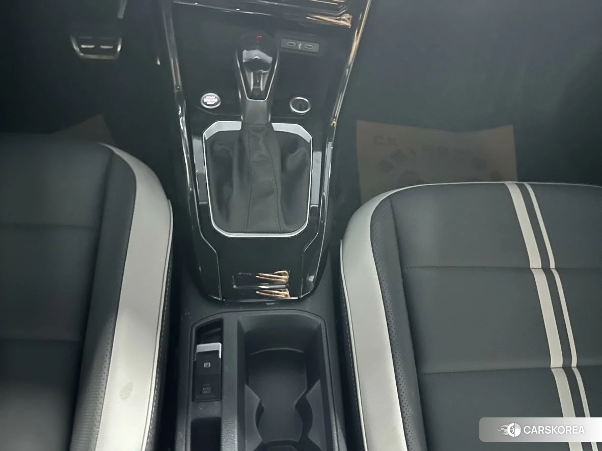 Volkswagen T-Roc 2024 Белый из Китая, фото 2