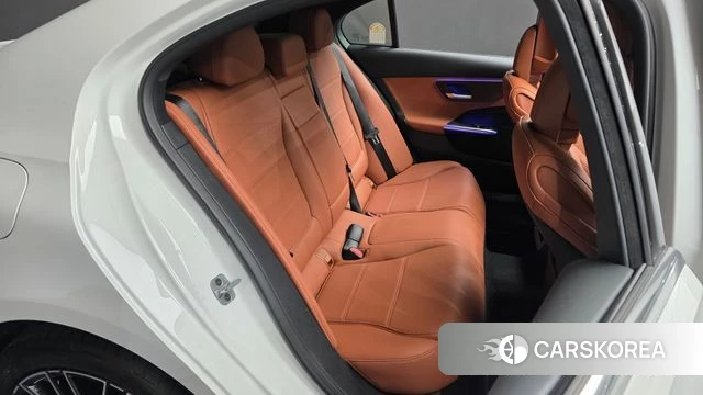 Mercedes-Benz C-Class W206 2026 Белый из Кореи, фото 2