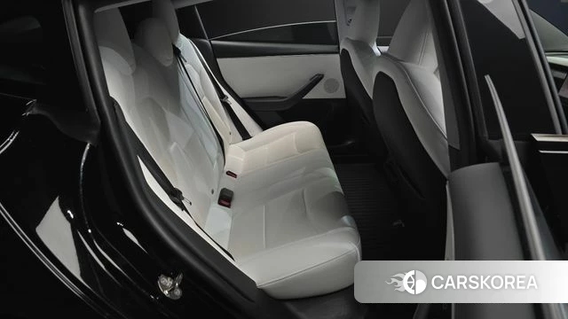 Tesla Model 3 2024 Черный из Кореи, фото 2