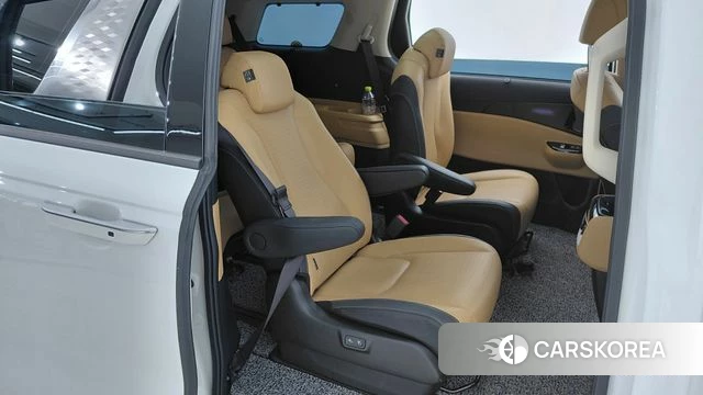 Kia Carnival 4th generation 2023 Белый из Кореи, фото 2