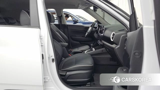 Hyundai Venue 2025 Белый из Кореи, фото 2