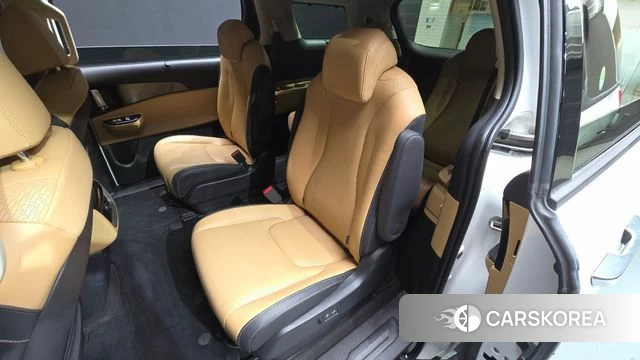 Kia Carnival 4th generation 2023 Белый из Кореи, фото 2