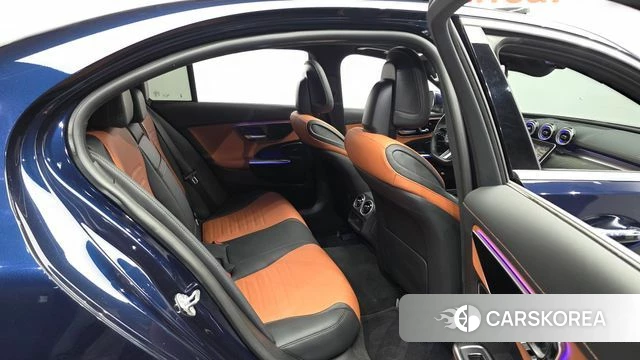 Mercedes-Benz C-Class W206 2023 Синий из Кореи, фото 2
