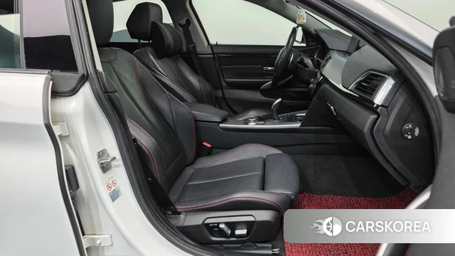 BMW 4 Series (F32) 2018 Белый из Кореи, фото 2
