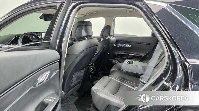 Genesis GV70 2023 Черный из Кореи, фото 2