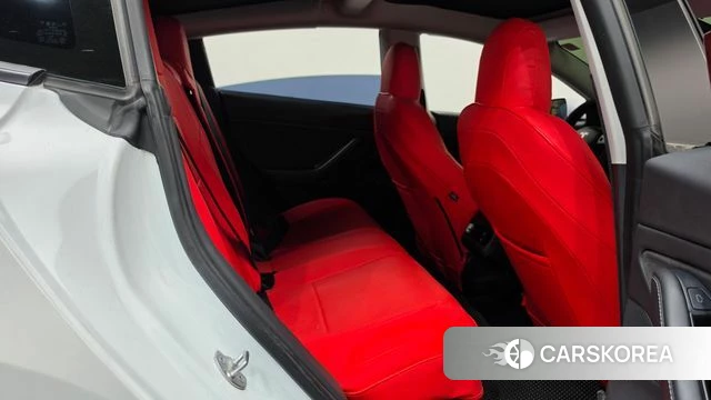 Tesla Model 3 2021 Белый из Кореи, фото 2